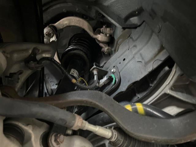 クラウンハイブリッド RSアドバンス TRDエアロ ムーンルーフ プリクラッシュセーフティ ブラインドスポットモニター 純正18インチアルミ パドルシフト ステアリングヒーター ブラックハーフレザーシート メモリー機能付きパワーシート(21枚目)