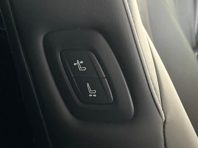 クラウンハイブリッド RSアドバンス TRDエアロ ムーンルーフ プリクラッシュセーフティ ブラインドスポットモニター 純正18インチアルミ パドルシフト ステアリングヒーター ブラックハーフレザーシート メモリー機能付きパワーシート(45枚目)