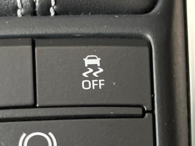 クラウンハイブリッド RSアドバンス TRDエアロ ムーンルーフ プリクラッシュセーフティ ブラインドスポットモニター 純正18インチアルミ パドルシフト ステアリングヒーター ブラックハーフレザーシート メモリー機能付きパワーシート(46枚目)