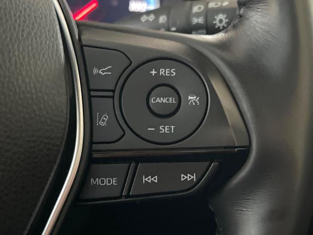 クラウンハイブリッド RSアドバンス TRDエアロ ムーンルーフ プリクラッシュセーフティ ブラインドスポットモニター 純正18インチアルミ パドルシフト ステアリングヒーター ブラックハーフレザーシート メモリー機能付きパワーシート(52枚目)