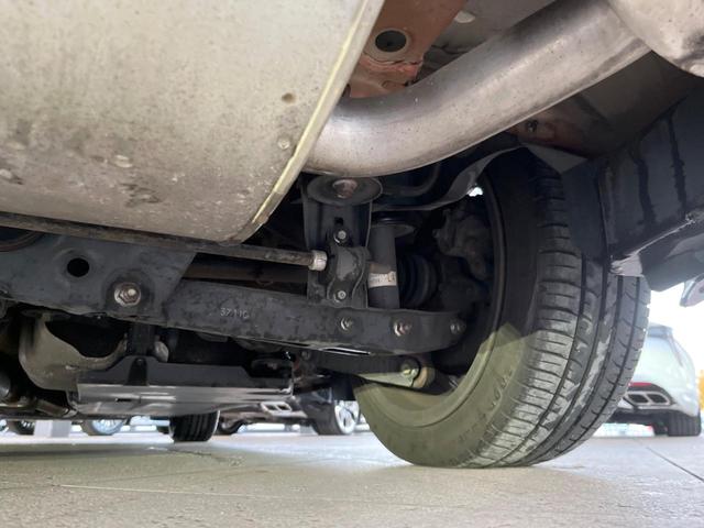 ８６ ＧＴリミテッド　６ＭＴ　バックカメラ　純正１７インチアルミ　ＨＩＤヘッドライト　オートライト　黒ハーフレザーシート　前席シートヒーター　革巻きステアリング　デュアルオートエアコン　アルミペダル　トルセンＬＳＤ　ＥＴＣ（25枚目）