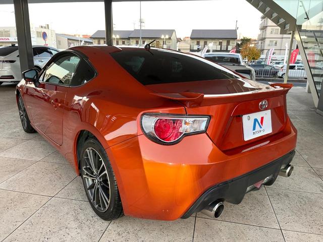 ８６ ＧＴリミテッド　６ＭＴ　バックカメラ　純正１７インチアルミ　ＨＩＤヘッドライト　オートライト　黒ハーフレザーシート　前席シートヒーター　革巻きステアリング　デュアルオートエアコン　アルミペダル　トルセンＬＳＤ　ＥＴＣ（33枚目）