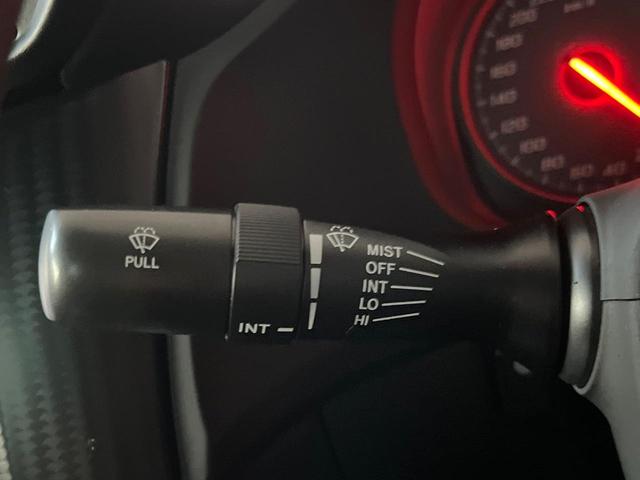 ８６ ＧＴリミテッド　６ＭＴ　バックカメラ　純正１７インチアルミ　ＨＩＤヘッドライト　オートライト　黒ハーフレザーシート　前席シートヒーター　革巻きステアリング　デュアルオートエアコン　アルミペダル　トルセンＬＳＤ　ＥＴＣ（42枚目）