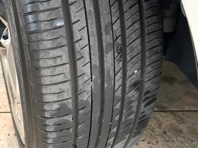 クラウンハイブリッド RS セーフティセンス 3眼LEDヘッドライト/フロントフォグ 純正18インチアルミ スーパーライブサウンドシステム 革巻きステアリング パドルシフト ステアリングヒーター 前席シートエアコン 電動チルト(25枚目)