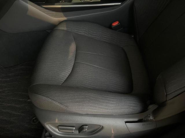 クラウンハイブリッド RS セーフティセンス 3眼LEDヘッドライト/フロントフォグ 純正18インチアルミ スーパーライブサウンドシステム 革巻きステアリング パドルシフト ステアリングヒーター 前席シートエアコン 電動チルト(37枚目)