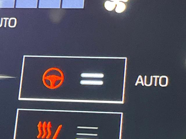 クラウンハイブリッド RS セーフティセンス 3眼LEDヘッドライト/フロントフォグ 純正18インチアルミ スーパーライブサウンドシステム 革巻きステアリング パドルシフト ステアリングヒーター 前席シートエアコン 電動チルト(49枚目)