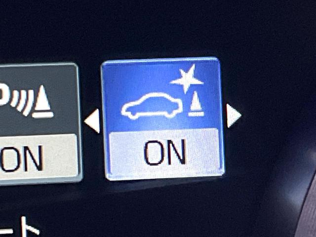 クラウンハイブリッド RS セーフティセンス 3眼LEDヘッドライト/フロントフォグ 純正18インチアルミ スーパーライブサウンドシステム 革巻きステアリング パドルシフト ステアリングヒーター 前席シートエアコン 電動チルト(54枚目)