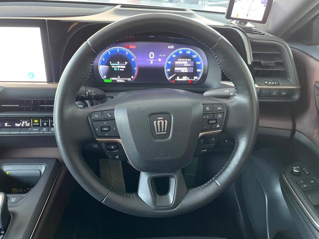 クラウンクロスオーバー Gアドバンスド・レザーパッケージ 4WD モデリスタフルエアロ デジタルインナーミラー パノラミックビューモニター 黒革シート セーフティセンス 4眼LEDヘッドライト 純正21インチアルミ 純正革巻きステアリング(12枚目)