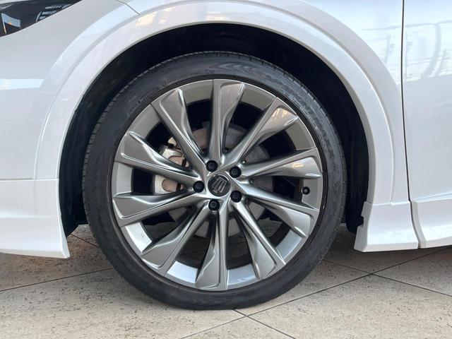クラウンクロスオーバー Gアドバンスド・レザーパッケージ 4WD モデリスタフルエアロ デジタルインナーミラー パノラミックビューモニター 黒革シート セーフティセンス 4眼LEDヘッドライト 純正21インチアルミ 純正革巻きステアリング(24枚目)
