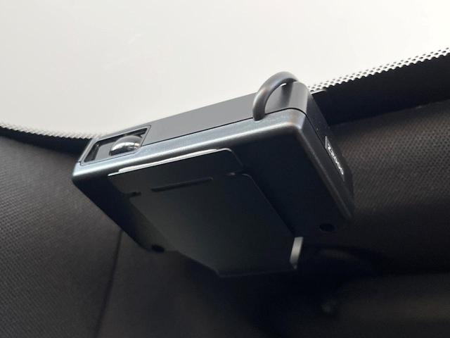 クラウンクロスオーバー Gアドバンスド・レザーパッケージ 4WD モデリスタフルエアロ デジタルインナーミラー パノラミックビューモニター 黒革シート セーフティセンス 4眼LEDヘッドライト 純正21インチアルミ 純正革巻きステアリング(53枚目)