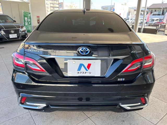 クラウンハイブリッド G-エグゼクティブ モデリスタエアロ パノラミックビューモニター ムーンルーフ デジタルインナーミラー 黒革シート ブラインドスポットモニター メモリー機能付きパワーシート 全席シートヒーター 純正18インチアルミ 禁煙(16枚目)