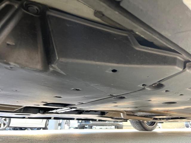 クラウンハイブリッド G-エグゼクティブ モデリスタエアロ パノラミックビューモニター ムーンルーフ デジタルインナーミラー 黒革シート ブラインドスポットモニター メモリー機能付きパワーシート 全席シートヒーター 純正18インチアルミ 禁煙(34枚目)