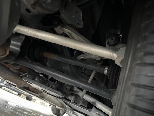 フーガ ２５０ＧＴ　クールエクスクルーシブ　特別仕様車　全方位運転支援システム　インテリジェントクルーズコントロール　白革シート　ＢＯＳＥサウンドシステム　純正１８インチアルミ　革巻きステアリング　ＬＥＤヘッドライト／フロントフォグ　禁煙車（30枚目）