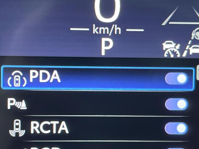 クラウンクロスオーバー Ｇアドバンスド・レザーパッケージ　モデリスタエアロ　デジタルインナーミラー　黒革シート　４眼ＬＥＤヘッドライト　純正２１インチアルミ　ステアリングヒーター　メモリー機能付きパワーシート　ハンズフリーパワートランクリッド　おくだけ充電（68枚目）