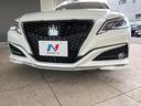 クラウンハイブリッド S Cパッケージ TRDフルエアロ TRD製19インチアルミ レザーシートパッケージ ムーンルーフ セーフティセンス ブラインドスポットモニター ステアリングヒーター トランクイージークローザー スパーライブサウンド 中古車画像_3