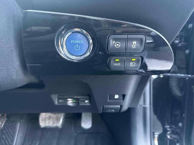 プリウス Aツーリングセレクション ドライブレコーダー ETC クリアランスソナー レーンアシスト オートクルーズコントロール パークアシスト 衝突被害軽減システム バックカメラ TV アルミホイール オートマチックハイビーム(8枚目)