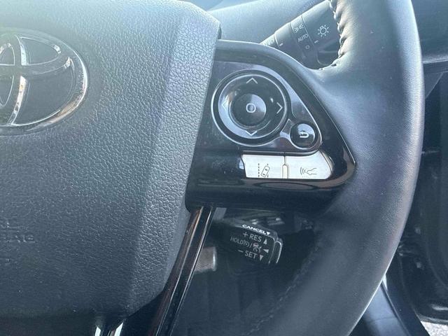 プリウス Aツーリングセレクション ドライブレコーダー ETC クリアランスソナー レーンアシスト オートクルーズコントロール パークアシスト 衝突被害軽減システム バックカメラ TV アルミホイール オートマチックハイビーム(11枚目)