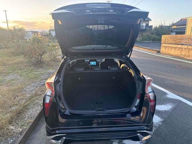 プリウス Aツーリングセレクション ドライブレコーダー ETC クリアランスソナー レーンアシスト オートクルーズコントロール パークアシスト 衝突被害軽減システム バックカメラ TV アルミホイール オートマチックハイビーム(19枚目)