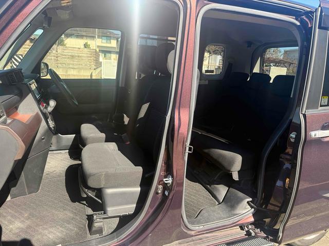 ルーミー Ｇ　Ｓ　バックカメラ　ＴＶ　両側電動スライドドア　オートクルーズコントロール　衝突被害軽減システム　スマートキー　アイドリングストップ　ウォークスルー　ＣＶＴ　盗難防止システム　衝突安全ボディ　ＡＢＳ　ＥＳＣ（23枚目）