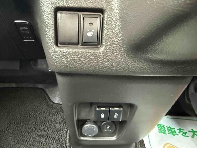 スペーシアカスタム ハイブリッドＸＳ　全周囲カメラ　両側電動スライドドア　ＴＶ　クリアランスソナー　オートクルーズコントロール　レーンアシスト　衝突被害軽減システム　オートライト　ＬＥＤヘッドランプ　スマートキー　アイドリングストップ（9枚目）