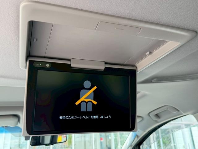 ヴェルファイア ２．５Ｚ　Ｇエディション　モデリスタエアロ（Ｆ／Ｓ／Ｒ）　　サンルーフ　フリップダウンモニター　両側電動スライドドア　フリップダウンモニター　シートヒーター　シートベンチレーション　ステアリングヒーター　ＥＴＣ　ワイヤレス充電（5枚目）