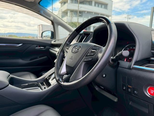 ヴェルファイア ２．５Ｚ　Ｇエディション　モデリスタエアロ（Ｆ／Ｓ／Ｒ）　　サンルーフ　フリップダウンモニター　両側電動スライドドア　フリップダウンモニター　シートヒーター　シートベンチレーション　ステアリングヒーター　ＥＴＣ　ワイヤレス充電（42枚目）