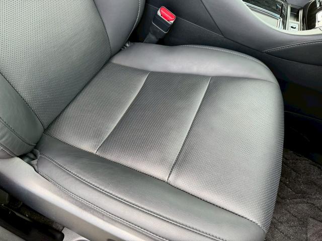 ヴェルファイア ２．５Ｚ　Ｇエディション　モデリスタエアロ（Ｆ／Ｓ／Ｒ）　　サンルーフ　フリップダウンモニター　両側電動スライドドア　フリップダウンモニター　シートヒーター　シートベンチレーション　ステアリングヒーター　ＥＴＣ　ワイヤレス充電（65枚目）