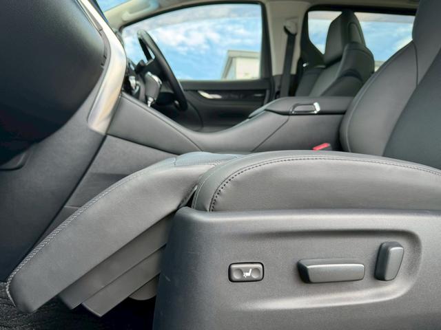 ヴェルファイア ２．５Ｚ　Ｇエディション　モデリスタエアロ（Ｆ／Ｓ／Ｒ）　　サンルーフ　フリップダウンモニター　両側電動スライドドア　フリップダウンモニター　シートヒーター　シートベンチレーション　ステアリングヒーター　ＥＴＣ　ワイヤレス充電（73枚目）
