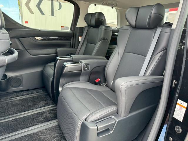 ヴェルファイア ２．５Ｚ　Ｇエディション　モデリスタエアロ（Ｆ／Ｓ／Ｒ）　　サンルーフ　フリップダウンモニター　両側電動スライドドア　フリップダウンモニター　シートヒーター　シートベンチレーション　ステアリングヒーター　ＥＴＣ　ワイヤレス充電（76枚目）