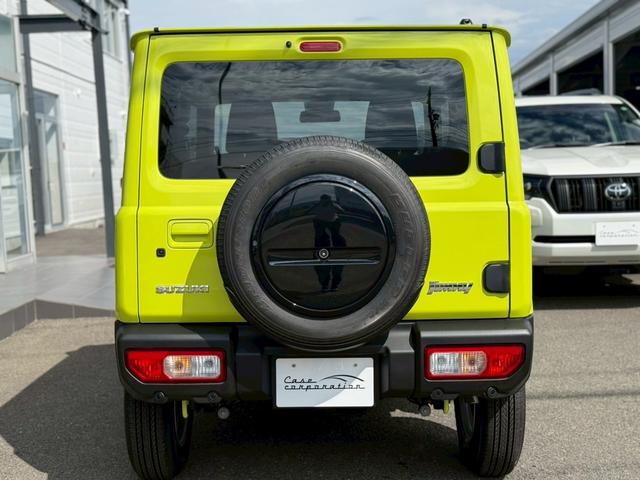 ジムニー ＸＣ　スズキセーフティーサポート　運転席助手席シートヒーター　ＬＥＤヘッドライト　クルーズコントロール　ステアリングスイッチ　スマートキー　プッシュボタンスタート　背面スペアタイヤ　電動ミラー　オートライト（9枚目）