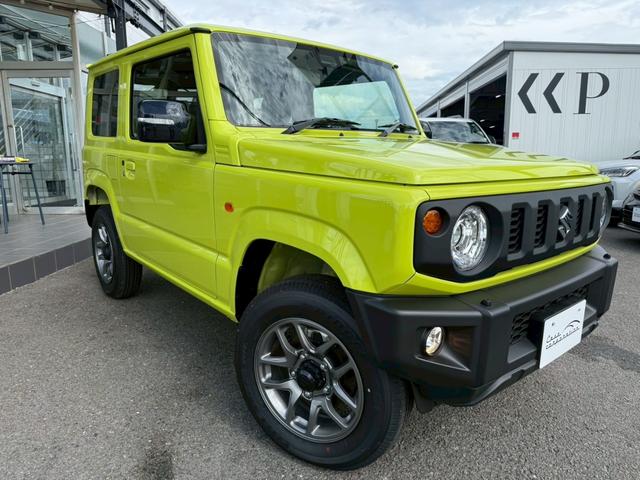 ジムニー ＸＣ　スズキセーフティーサポート　運転席助手席シートヒーター　ＬＥＤヘッドライト　クルーズコントロール　ステアリングスイッチ　スマートキー　プッシュボタンスタート　背面スペアタイヤ　電動ミラー　オートライト（11枚目）