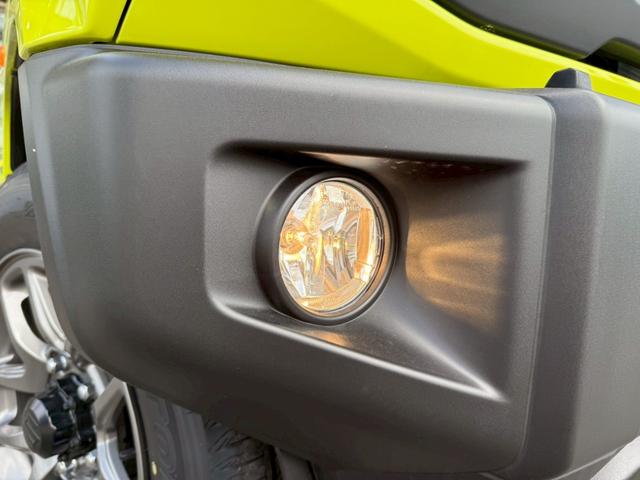 ジムニー ＸＣ　スズキセーフティーサポート　運転席助手席シートヒーター　ＬＥＤヘッドライト　クルーズコントロール　ステアリングスイッチ　スマートキー　プッシュボタンスタート　背面スペアタイヤ　電動ミラー　オートライト（16枚目）