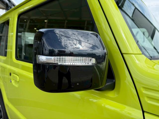 ジムニー ＸＣ　スズキセーフティーサポート　運転席助手席シートヒーター　ＬＥＤヘッドライト　クルーズコントロール　ステアリングスイッチ　スマートキー　プッシュボタンスタート　背面スペアタイヤ　電動ミラー　オートライト（21枚目）