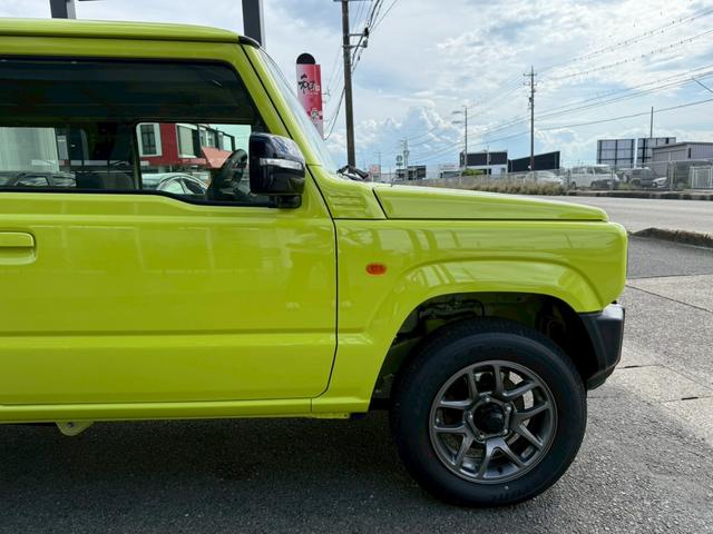 ジムニー ＸＣ　スズキセーフティーサポート　運転席助手席シートヒーター　ＬＥＤヘッドライト　クルーズコントロール　ステアリングスイッチ　スマートキー　プッシュボタンスタート　背面スペアタイヤ　電動ミラー　オートライト（25枚目）