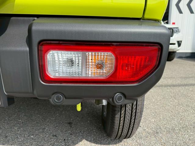 ジムニー ＸＣ　スズキセーフティーサポート　運転席助手席シートヒーター　ＬＥＤヘッドライト　クルーズコントロール　ステアリングスイッチ　スマートキー　プッシュボタンスタート　背面スペアタイヤ　電動ミラー　オートライト（36枚目）