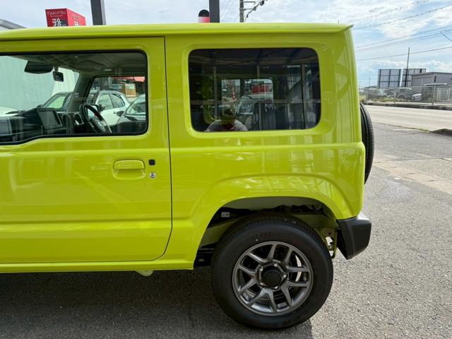 ジムニー ＸＣ　スズキセーフティーサポート　運転席助手席シートヒーター　ＬＥＤヘッドライト　クルーズコントロール　ステアリングスイッチ　スマートキー　プッシュボタンスタート　背面スペアタイヤ　電動ミラー　オートライト（42枚目）
