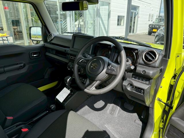 ジムニー ＸＣ　スズキセーフティーサポート　運転席助手席シートヒーター　ＬＥＤヘッドライト　クルーズコントロール　ステアリングスイッチ　スマートキー　プッシュボタンスタート　背面スペアタイヤ　電動ミラー　オートライト（45枚目）