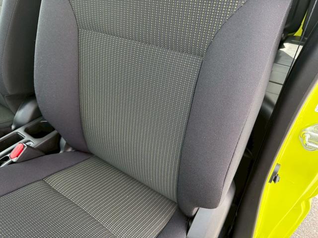 ジムニー ＸＣ　スズキセーフティーサポート　運転席助手席シートヒーター　ＬＥＤヘッドライト　クルーズコントロール　ステアリングスイッチ　スマートキー　プッシュボタンスタート　背面スペアタイヤ　電動ミラー　オートライト（70枚目）