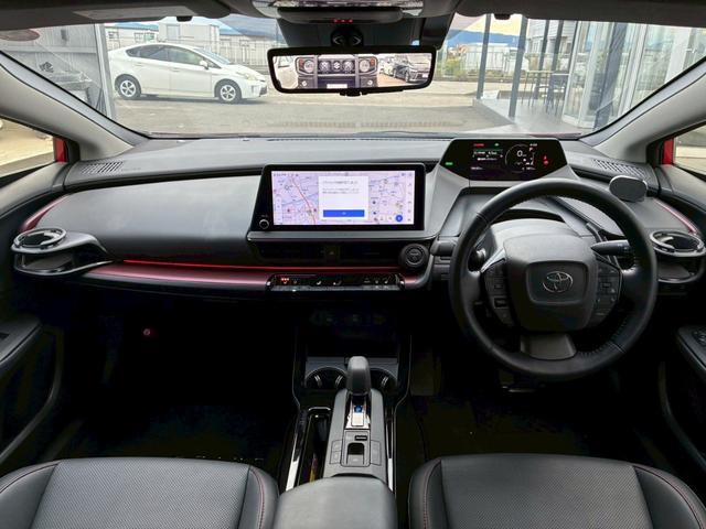 プリウス Ｚ　モデリスタエアロ　トヨタチームメイト　パノラミックビューモニター　１２．３ディスプレイオーディオ　デジタルインナーミラー　純正１９インチＡＷ　　黒革シート　レーダークルーズコントロール　シートヒーター（2枚目）