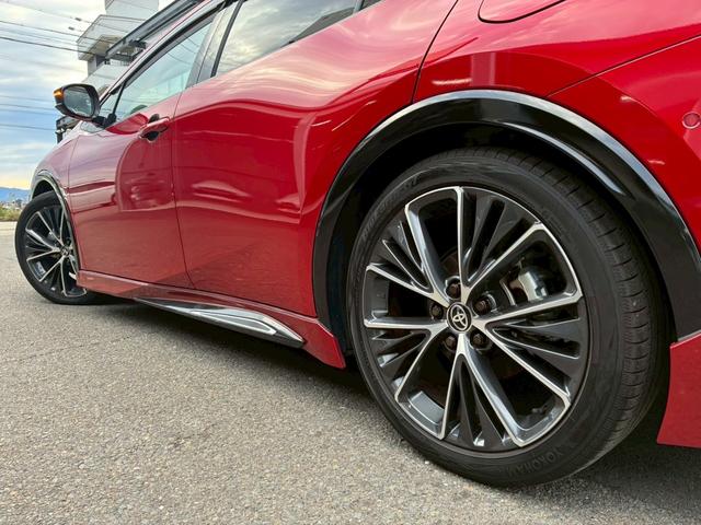 プリウス Ｚ　モデリスタエアロ　トヨタチームメイト　パノラミックビューモニター　１２．３ディスプレイオーディオ　デジタルインナーミラー　純正１９インチＡＷ　　黒革シート　レーダークルーズコントロール　シートヒーター（31枚目）