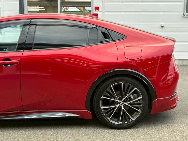 プリウス Ｚ　モデリスタエアロ　トヨタチームメイト　パノラミックビューモニター　１２．３ディスプレイオーディオ　デジタルインナーミラー　純正１９インチＡＷ　　黒革シート　レーダークルーズコントロール　シートヒーター（36枚目）