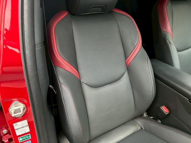 プリウス Ｚ　モデリスタエアロ　トヨタチームメイト　パノラミックビューモニター　１２．３ディスプレイオーディオ　デジタルインナーミラー　純正１９インチＡＷ　　黒革シート　レーダークルーズコントロール　シートヒーター（57枚目）