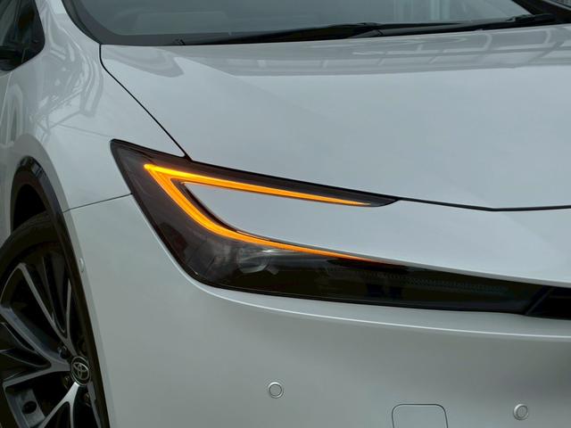 プリウス Ｚ　パノラマルーフ　パノラミックビューモニター　デジタルインナーミラー　純正１９インチＡＷ　１２，３インチディスプレイオーディオ　シートヒーター　ベンチレーション　ＬＥＤヘッドライト　クルーズコントロール（14枚目）