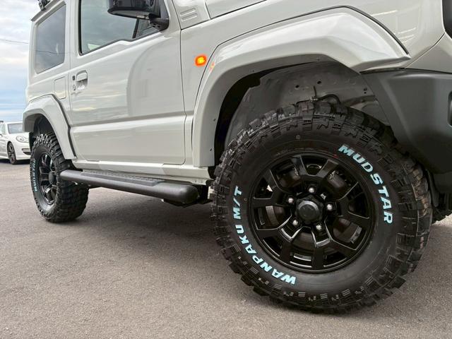 ジムニー ＸＣ　１０インチディスプレイオーディオ　グリルガード　ルーフラック　オーバーフェンダー　４インチサイドステップ　１．５インチリフトアップ　１５インチＡＷ　ブラウンシートカバー　セーフティサポート　４型モデル（18枚目）