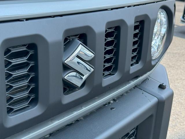 ジムニー XC 4WD オートマチック 純正16インチアルミホイール LEDヘッドライト フロントフォグランプ 運転席/助手席シートヒーター スマートキー プッシュボタンスタート 背面スペアタイヤ 電動格納ドアミラー(13枚目)