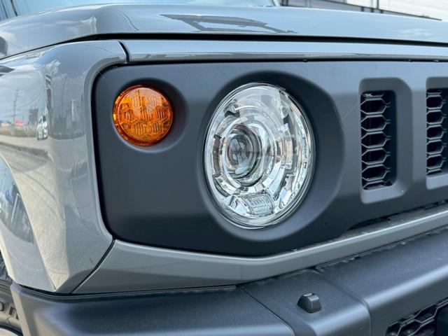 ジムニー XC 4WD オートマチック 純正16インチアルミホイール LEDヘッドライト フロントフォグランプ 運転席/助手席シートヒーター スマートキー プッシュボタンスタート 背面スペアタイヤ 電動格納ドアミラー(16枚目)