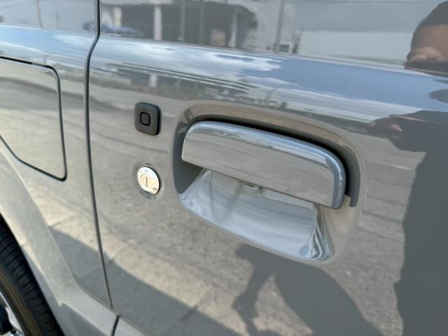ジムニー XC 4WD オートマチック 純正16インチアルミホイール LEDヘッドライト フロントフォグランプ 運転席/助手席シートヒーター スマートキー プッシュボタンスタート 背面スペアタイヤ 電動格納ドアミラー(23枚目)