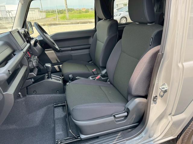 ジムニー XC 4WD オートマチック 純正16インチアルミホイール LEDヘッドライト フロントフォグランプ 運転席/助手席シートヒーター スマートキー プッシュボタンスタート 背面スペアタイヤ 電動格納ドアミラー(63枚目)