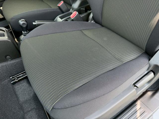ジムニー XC 4WD オートマチック 純正16インチアルミホイール LEDヘッドライト フロントフォグランプ 運転席/助手席シートヒーター スマートキー プッシュボタンスタート 背面スペアタイヤ 電動格納ドアミラー(65枚目)