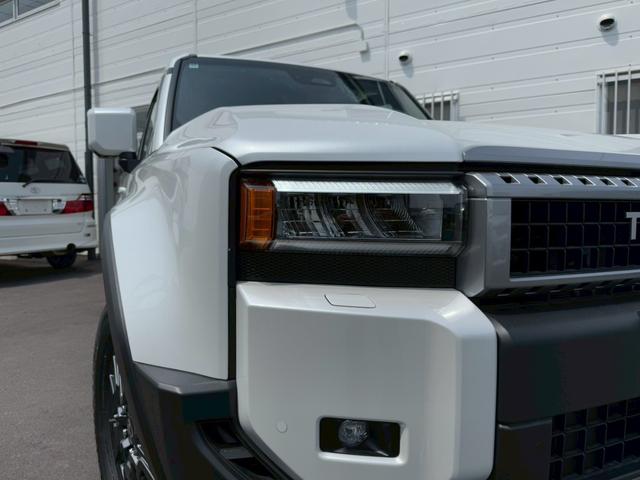 ランドクルーザー250 VX サンルーフ JBLサウンドシステム トヨタチームメイト デジタルインナーミラー パノラミックビューモニター 7人乗り 黒革シート レーダークルーズコントロール BSM 18インチAW  シートヒーター(16枚目)